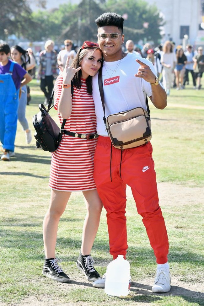 Off-White, Supreme, dan Bape, adalah beberapa merek urbanwear favorit para hypebeast. Koleksi bernafas streetsyle dari sejumlah rumah mode dunia juga menjadi pilihan mereka, di antaranya Gucci, Louis Vuitton, dan Balenciaga. (Foto: Getty Images)