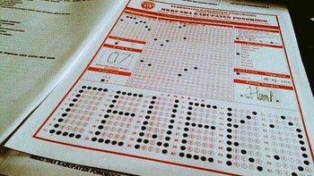 Bingung jawab ulangan? Tulis saja cewek, dijamin benar. Foto: internet