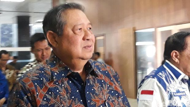 SBY Sambangi DPR Bareng Bu Ani, Ada Apa?