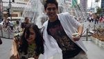 Lucu! Perang Foto Jadul Prilly Latuconsina dan Maxime Bouttier