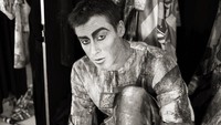 Arnaud salah satu pemain sirkus paling berpengalaman di Cirque du Soleil.