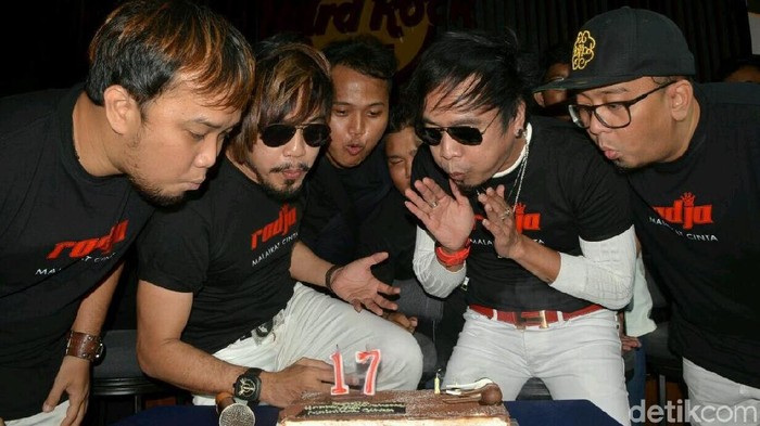 Ulang Tahun Yang ke-17, Band Radja Mengeluarkan Single Terbaru