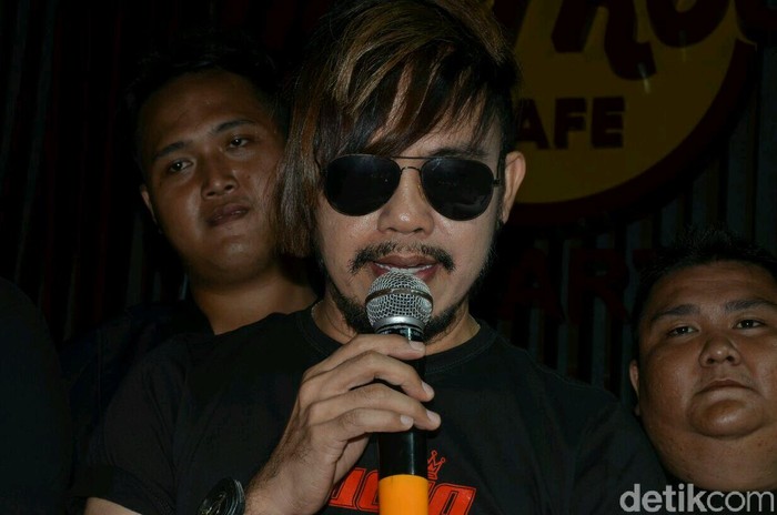band radja Ulang Tahun Yang ke-17, Band Radja Mengeluarkan Single Terbaru