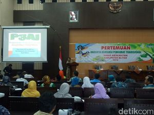 Ratusan Penyehatan Tradisional di Blitar Ilegal