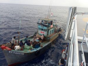 4 Kapal Nelayan Vietnam Ditangkap Curi Ikan di Natuna