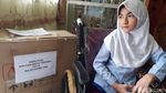 Foto: Ekspresi Bulan saat Coba Kursi Roda dari Jokowi