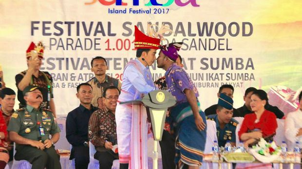Jokowi adu hidung di Sumba