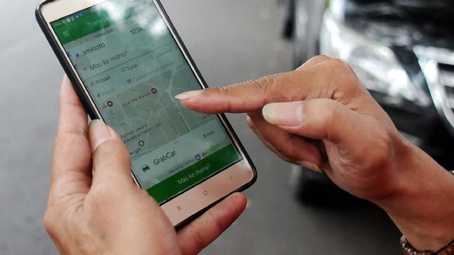 Tak Ada Lagi Tarif Promo Taksi Online, Untung atau Buntung?