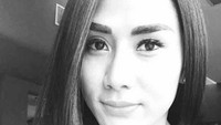 Melly mengaku tak takut dengan apa yang terjadi ke depan setelah membongkar Lucinta Luna siapa sesungguhnya. Dalam berkas pengadilan, Lucinta jelas dulunya bernama M. Fatah. Foto: Instagram/melly.bradley