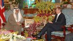 Foto: Bayar Utang, Ini 900 Mobil yang Dilelang Miliarder Saudi