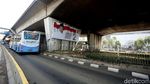 Baliho Besar Prabowo Mejeng di Bawah Flyover Tomang dan Slipi