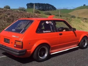 Toyota Starlet Pakai Jeroan Mesin Suzuki Hayabusa, Kenceng Habis!