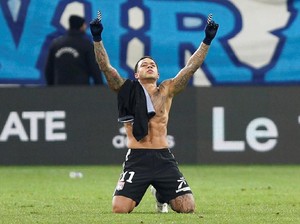 Jadi Penyanyi, Memphis Depay Rilis Lagu Perdana
