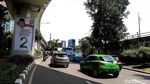 Baliho Besar Prabowo Mejeng di Bawah Flyover Tomang dan Slipi
