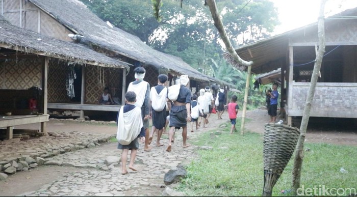 Drone Badui Luar