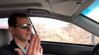 Perjalanan Assad dengan tujuan Ghouta Timur ini ditempuh dari arah timur menuju distrik Jisreen, yang baru direbut kembali dari pemberontak pada pekan lalu. Jalur yang ditempuh Assad sama seperti rute operasi militer Suriah yang dimulai sebulan lalu. Foto: Screenshot YouTube/PresidencySy