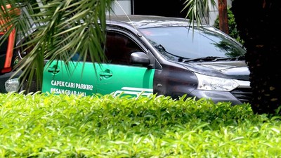 Permenhub Taksi Online Akan Diterapkan April 2018