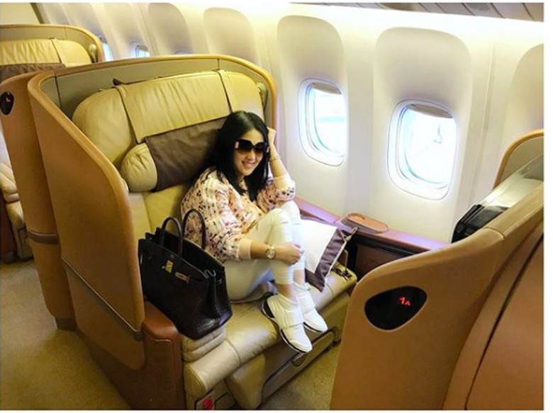 Dipanggil Bersaksi dalam Sidang First Travel Besok, Syahrini Masih di Belanda Dipanggil Bersaksi dalam Sidang First Travel Besok, Syahrini Masih di Belanda