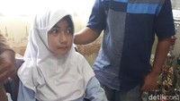“Jadi sekitar dua hari lalu informasi itu sampai ke Pak Presiden melalui sekretaris pribadi. Dan kemudian karena kebetulan di-posting di medsos kemudian ditindaklanjuti, sudah ada tim yang datang ke sana tapi perintah melalui Bu Menkes,” kata Johan saat ditemui di Kompleks Istana Kepresidenan, Jakarta, Selasa (20/3/2018).