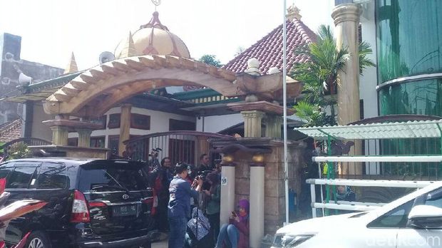 KPK Geledah Kediaman Wali Kota Malang Non Aktif/