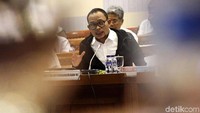 TKI yang tewas dipancung Arab Saudi bernama Muhammad Zaini Misrin Arsyad, asal Bangkalan, Madura. Sedangkan yang tewas di perkebunan sawit di Malaysia ialah TKI bernama Imo Bin Ahmad (55).