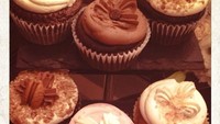 Vegan cupcakes, tulis Beyonce. Duh, cupcakenya aja dibuat khusus. Kira-kira ini dibeli atau dimasak sendiri oleh Beyonce, ya? Foto: Instagram @beyonce