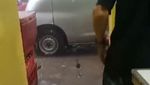 Penampakan Hujan Es di Depok