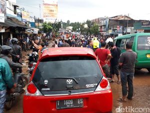 Kepanikan Lucky Saat Mobil Terseret Banjir Bandang Cicaheum