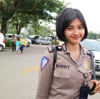Bripda Nindy sempat menjadi perhatian publik pada Oktober 2017. Tak hanya karena kecantikannya, namun kepiawaiannya dalam bermain musik dan bernyanyi membuat netizen jatuh hati. Foto: Instagram