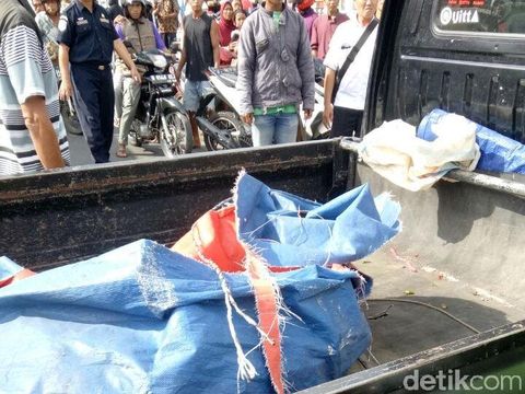 Penampakan Usai Truk Rem Blong Hajar Motor dan Mobil di Brebes