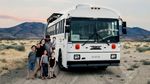 Keluarga Ini Sulap Bus Sekolah Jadi Tempat Tinggal Unik