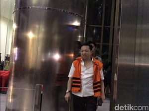 Novanto Ikuti Jejak Nazaruddin?