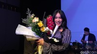 Selamat ya Alika atas album barunya. Foto: Palevi/detikHOT