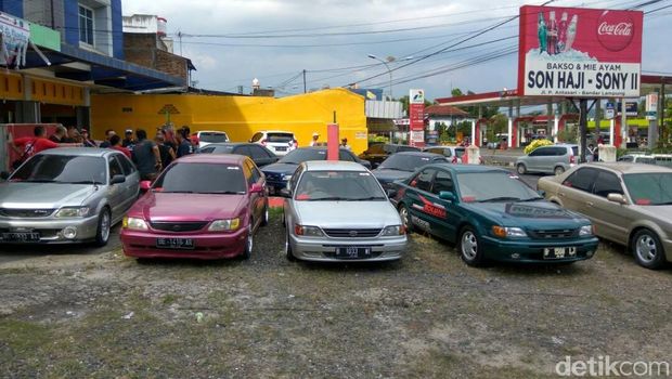 Toyota Soluna Community (TSC) Chapter Lampung sebagai tuan rumah pelaksanaan Jambore Nasional (Jamnas) XII/2017 memusatkan kegiatan tahunan tersebut di Pulau Pawahang, Pesawaran, Minggu (23/4/2017).