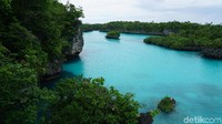 Terakhir, Sukarno menyebut lagu Olesio dari Maluku. Maluku, wilayah kepulauan di Indonesia timur ini diberkahi dengan bentang pantai, lautan dan bawah laut yang indah (Wahyu Setyo Widodo/detikTravel)