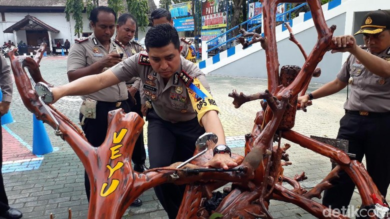 Motor kayu buatan warga Jember (Foto: Ainur Rofiq) Motor kayu buatan warga Jember (Foto: Ainur Rofiq)
