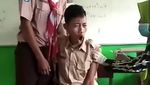 Kocak! Ada Lagi Siswa yang Masih Takut Disuntik