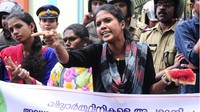 Itu seperti sepotong semangka, yang dipotong untuk memperlihatkan betapa matangnya buah itu, demikian komentar Profesor Jouhar yang menuai protes. Foto: timesofindia.indiatimes.com