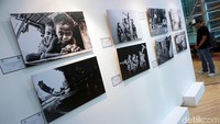 Pameran foto yang berlangsung selama 3 hari ini bertema Semangat Anak Indonesia dalam Bingkai Hitam Putih.