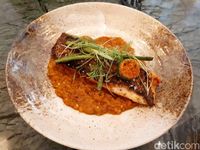 Candlenut: Uniknya Nasi Goreng dan Es Krim Keluak di Resto Peranakan Berbintang Michelin