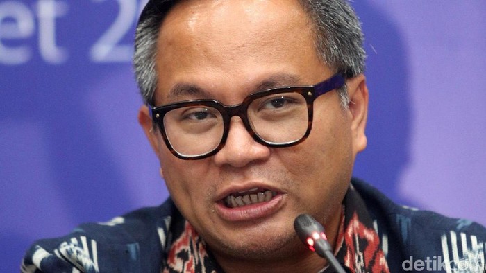 Bank Mandiri menggelar RUPST di Jakarta, Rabu (21/3/2018). RUPST tersebut menyetujui pembayaran dividen sebesar Rp 9,2 triliun. 
RUPST dihadiri Direktur Utama Bank Mandiri Kartika Wirjoatmodjo, Direktur Siddik Badruddin, Direktur Darmawan Djunaidi, Direktur Agus Dwi Handaya, dan Direktur Alexandra Askandar.