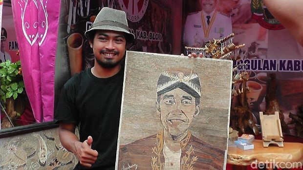 Di Tangan Pria Blora Ini, Sampah Pelepah Pisang Jadi Secantik Ini