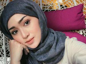 Suzana Manaf, WAGs Berhijab Pendatang Baru di Paddock MotoGP