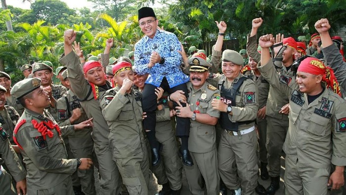 Di HUT Satpol PP, Bupati Anas Minta Penegakan Perda yang Tegas