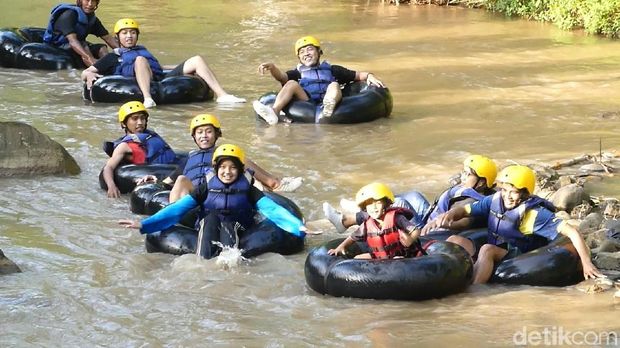 Wisata Sungai Kedawung, Banjarnegara.