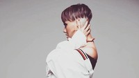 Agnez Mo tampil baru dengan potongan rambut super pendel. Foto: Instagram