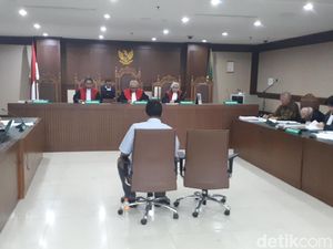 Jaksa Cecar Penyuap Eks Dirjen Hubla soal Saran Menang Lelang