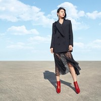 Begini nih bentuk asli tubuh jenjang Seolhyun. Para penggemarnya pun mengatakan bentuk badan Seolhyun sudah pasti diedit karena tidak sama dengan aslinya. Foto: dok. Instagram