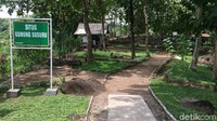 Foto: Situs Gunung Susuru memiliki punden berundak yang konon telah berusia ratusan tahun. Situs ini berada di Desa Kertabumi Kecamatan Cijeungjing, Kabupaten Ciamis, Jawa Barat. (Dadang Hermansyah/detikTravel)