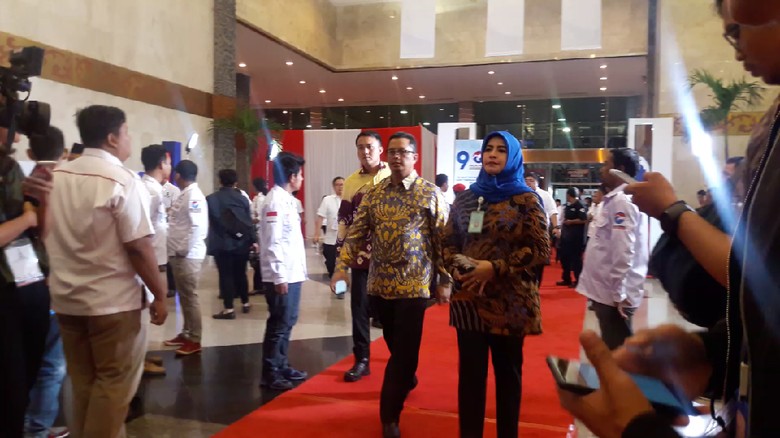 Said Aqil Hingga Gus Ipul dan Mahyudin Hadiri Rapimnas Perindo Said Aqil Hingga Gus Ipul dan Mahyudin Hadiri Rapimnas Perindo